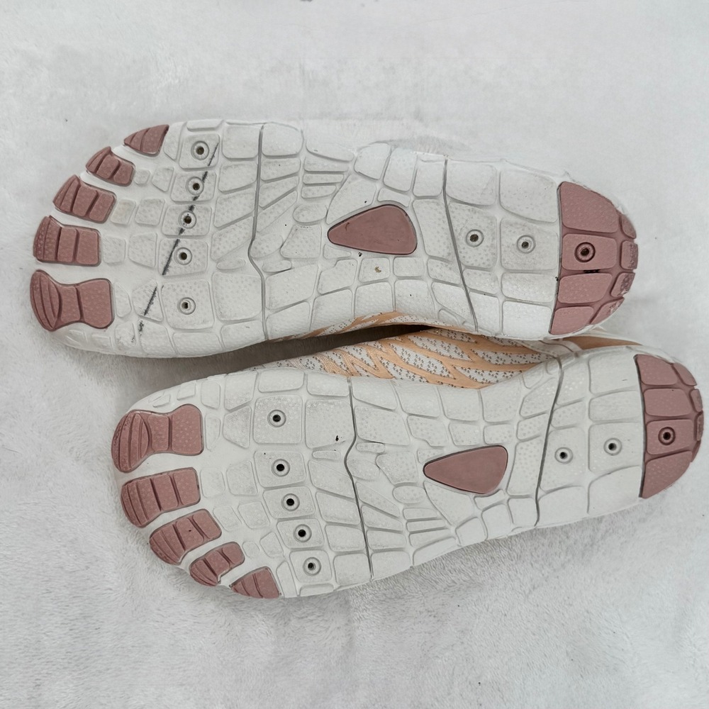Hike Footwear Lorax Barefoot Shoes Women Sz 8.5/39 White Peach NonSlip Sneakers - Picture 9 of 9